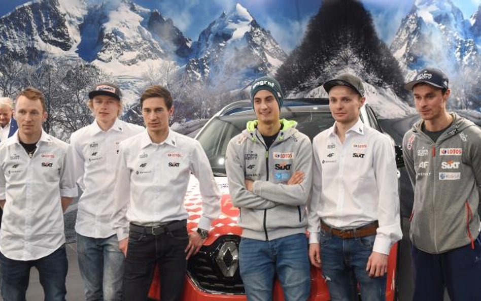 Polskie orły wczoraj w Warszawie (od lewej): Stefan Hula, Dawid Kubacki, Kamil Stoch, Maciej Kot, Ja