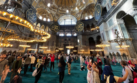Najwięcej turystów odwiedzilo Stambuł, którego największa atrakcją jest meczet Hagia Sofia