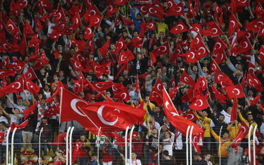 Tureccy piłkarze oddali hołd żołnierzom. UEFA ich ukarze?