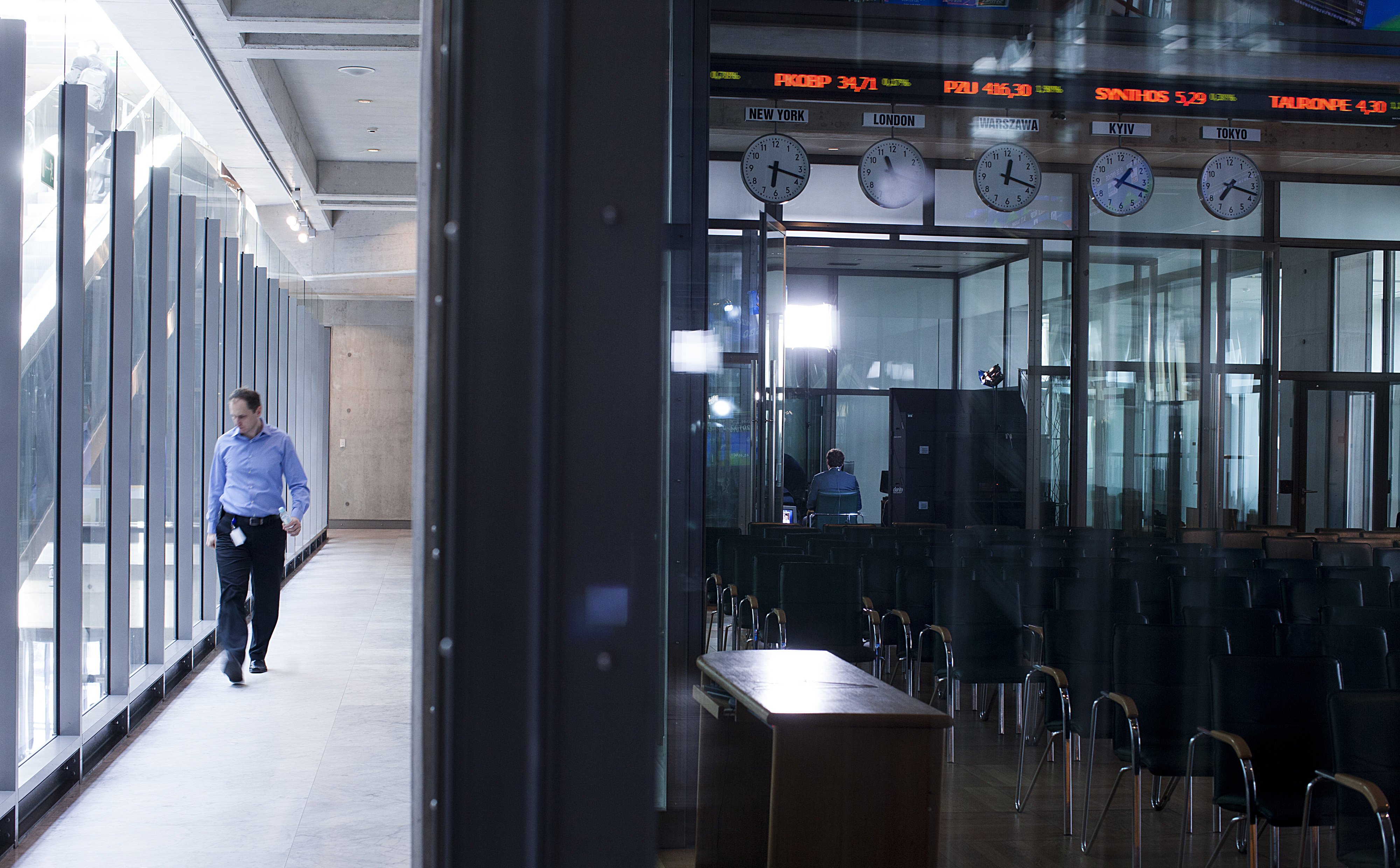 Niedźwiedzie znów nacierają na GPW. Banki pod ostrzałem