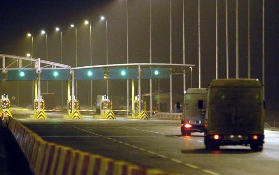 Obecnie elektroniczne systemy poboru opłat działające w niektórych krajach UE nie są ze sobą kompaty