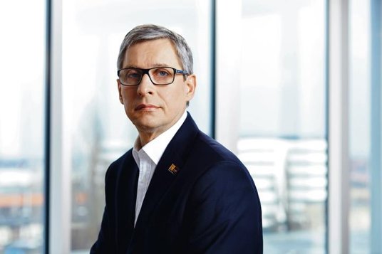 Alior Bank 2,6 mln zł wyniosło w 2016 r. wynagrodzenie Wojciecha Sobieraja, kierującego Aliorem. Lad