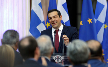 Grecja wychodzi z kryzysu. Cipras zakłada obiecany krawat