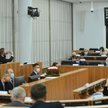 W Senacie zakulisowe przepychanki i negocjacje trwały niemal do ostatniej chwili