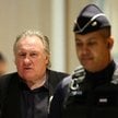 Gérard Depardieu w sądzie, fotografia z 27 marca