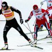 Justyna Kowalczyk (z lewej) wygrała w Kuusamo sprint i bieg na 5 km stylem klasycznym, na 10 km styl