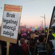 Marsz zwolenników aborcji przeszedł ulicami Warszawy