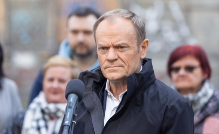 Filmik Donalda Tuska, pokazujący drożyznę za czasów PiS, to już mocne uderzenie w stronę umiarkowany