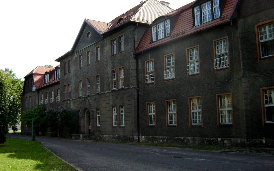 Zabudowania szpitala w Lublińcu