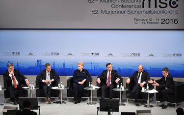 Jedna z debat w Monachium. Od lewej: Petro Poroszenko, Sauli Niinistö, Dalia Grybauskaite, Andrzej D