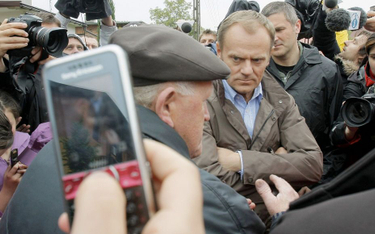 Rolę komunikacji w rządzeniu państwem najszybciej docenił w Polsce Donald Tusk. Na zdjęciu: wizyta p