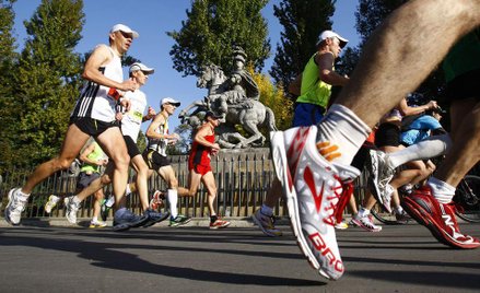 Maraton zakorkuje miasto
