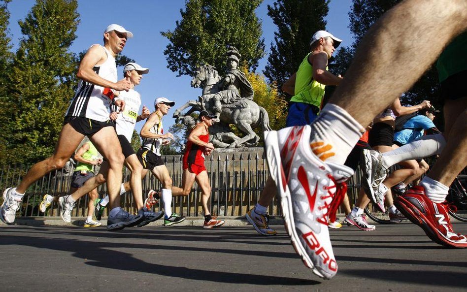 Maraton zakorkuje miasto