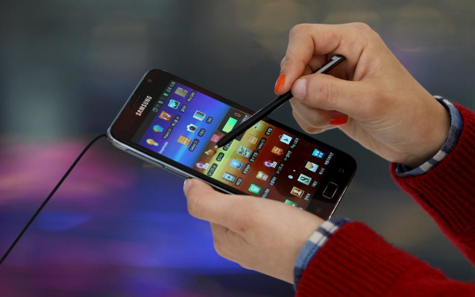 Samsung w górę, HTC w dół