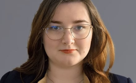 Klaudia Cholewa adwokatka, Senior Associate w zespole zrównoważonego rozwoju i transformacji energet