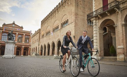 Do Bolonii, stolicy włoskiego regionu Emilia-Romania, można dolecieć tego lata z czterech polskich l