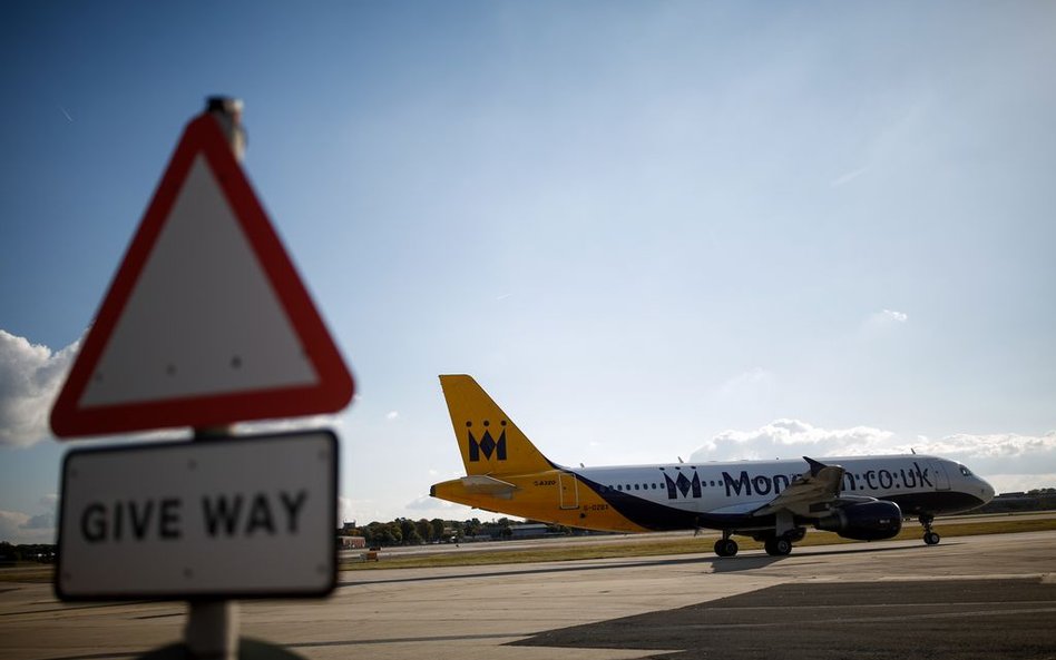 Drony zablokowały lotnisko Gatwick