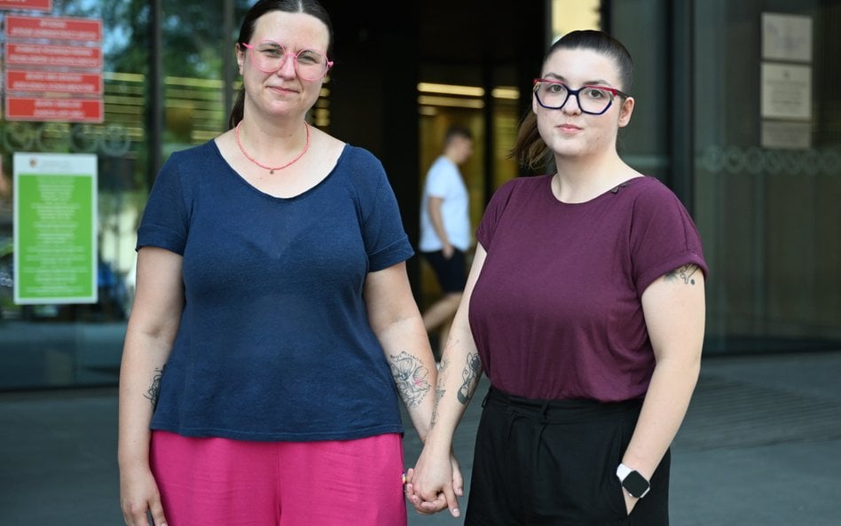 Alicja Sienkiewicz-Prochowicz i Jolanta Sienkiewicz-Prochowicz podczas konferencji prasowej przed we