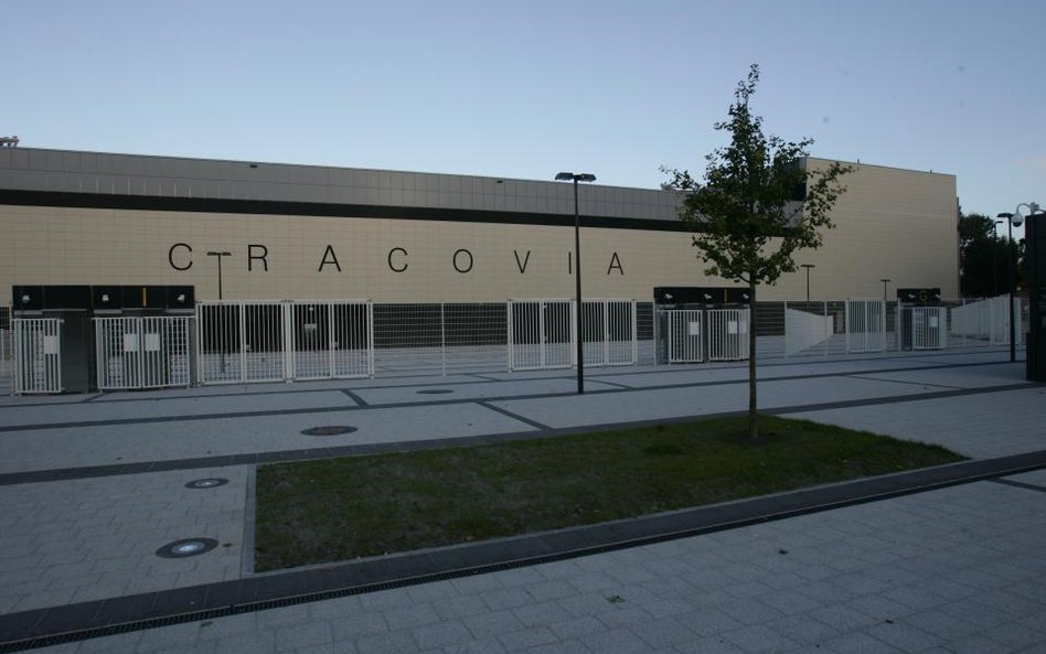 Comarch tanieje bo dokapitalizował Cracovię