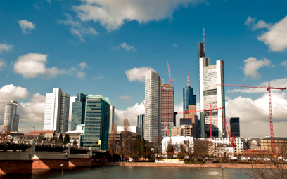 Frankfurt, finansowa stolica kraju, który przyciąga 6,5 razy więcej inwestycji niż Polska