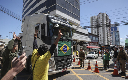 Bolsonaro wzywa protestujących, by przerwali blokadę dróg