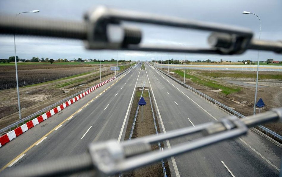 Autostradą A1 do... ruiny