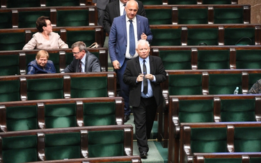 Politycy PO na Twitterze o debacie ws. ustawy o SN w Sejmie