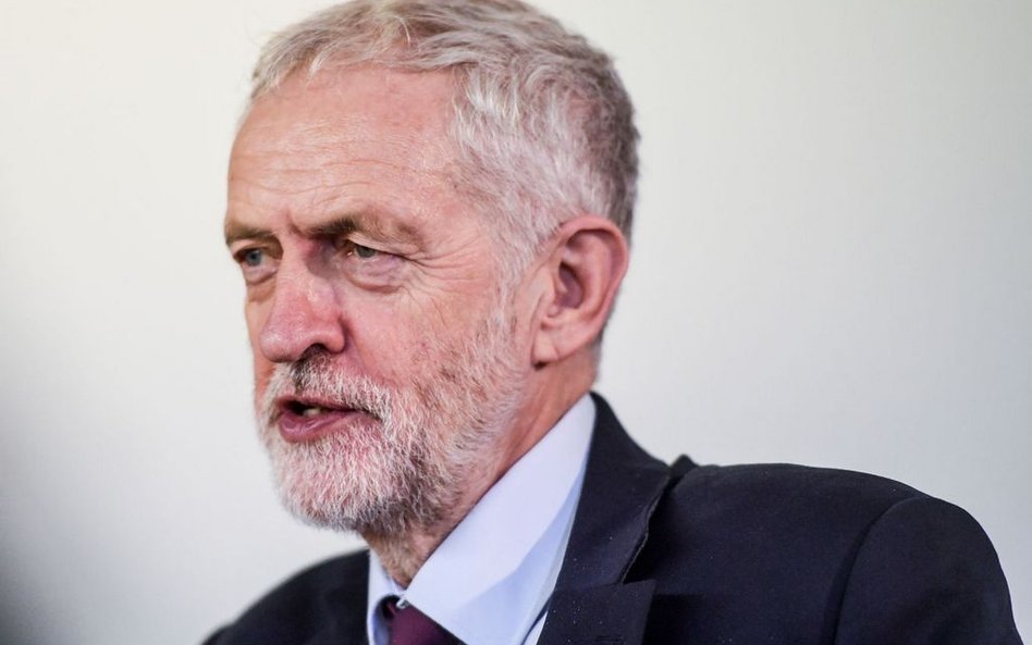 Corbyn: Umowa ws. brexitu fatalna, desperacki krok rządu