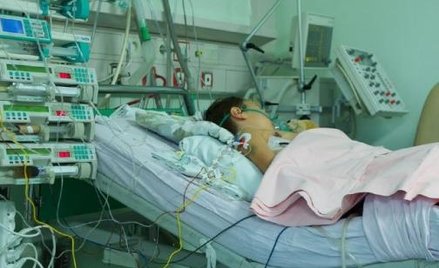 Centrum Zdrowia Dziecka ostrzega, że może ograniczyć przyjęcia pacjentów