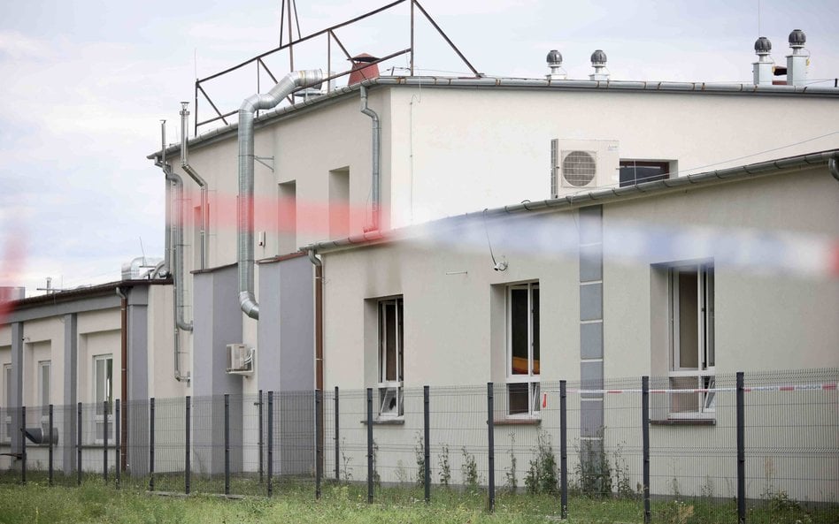 Służby ustalają przyczyny pożaru na terenie zakładu Grupy WB w Skarżysku-Kamiennej