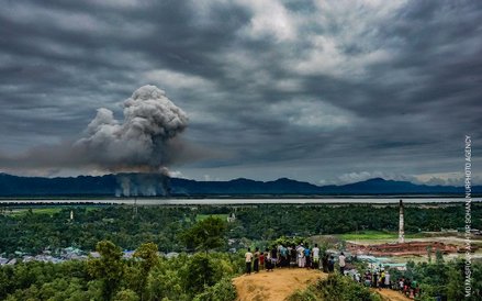 Md Masfiqur Akhtar Sohan, "Watch Houses Burn"