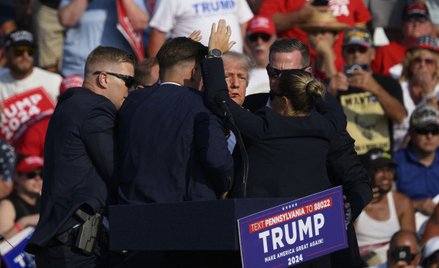 Do zamachu na Donalda Trumpa doszło podczas wiecu wyborczego w Pensylwanii