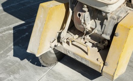 Rękojmia - jakie są konsekwencje zatajenia wady sprzedawanej maszyny