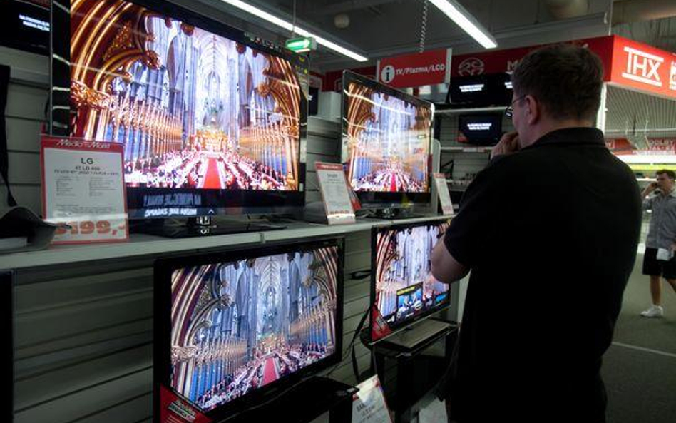 Telewizja: zmiana sygnału z analogowego na cyfrowy
