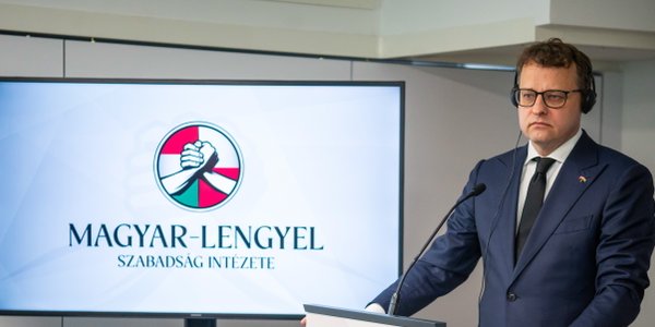 Jerzy Surdykowski: Romanowski wsypie Ziobrę? Kończ