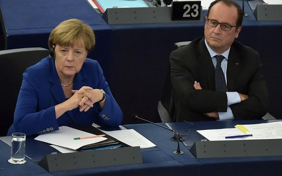 Merkel górą w duecie z Francuzem