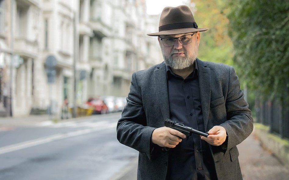 Gość „Plusa Minusa” poleca. Ryszard Ćwirlej: Kryminały są coraz lepsze