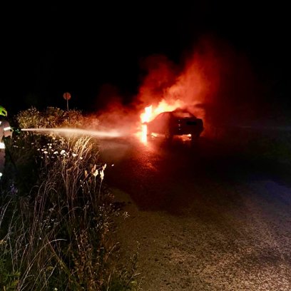 Trwa ustalanie tożsamości ofiary, której ciało znaleziono w płonącym aucie