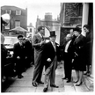 Evelyn Waugh w dniu ślubu swojej córki Margaret, 1962 r.