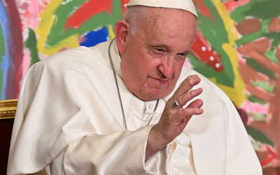Możliwość ukarania grzywną księdza, który łamie kościelne prawo, przywrócił papież Franciszek