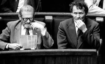 Sejm PRL X kadencji. Od lewej posłowie Bronisław Geremek i Henryk Wujec