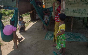 "Dzieci wrzucane do ognia". Brytyjska posłanka o sytuacji w Birmie