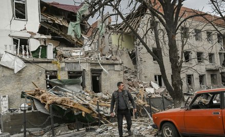 Wojna w Ukrainie skutkuje zawirowaniami w globalnej gospodarce. Część firm musiała przeorganizować s