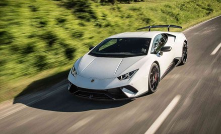 Rumunia. Podatek od luksusowych aut i nieruchomości ma łatać budżet