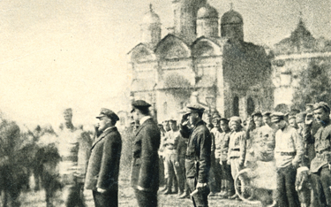 W 1921 r. Lenin wprowadził zalecenie, aby „unikać ranienia uczuć religijnych”, także katolików. Waty