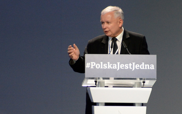 Kongres PiS. Jarosław Kaczyński chwali i gani