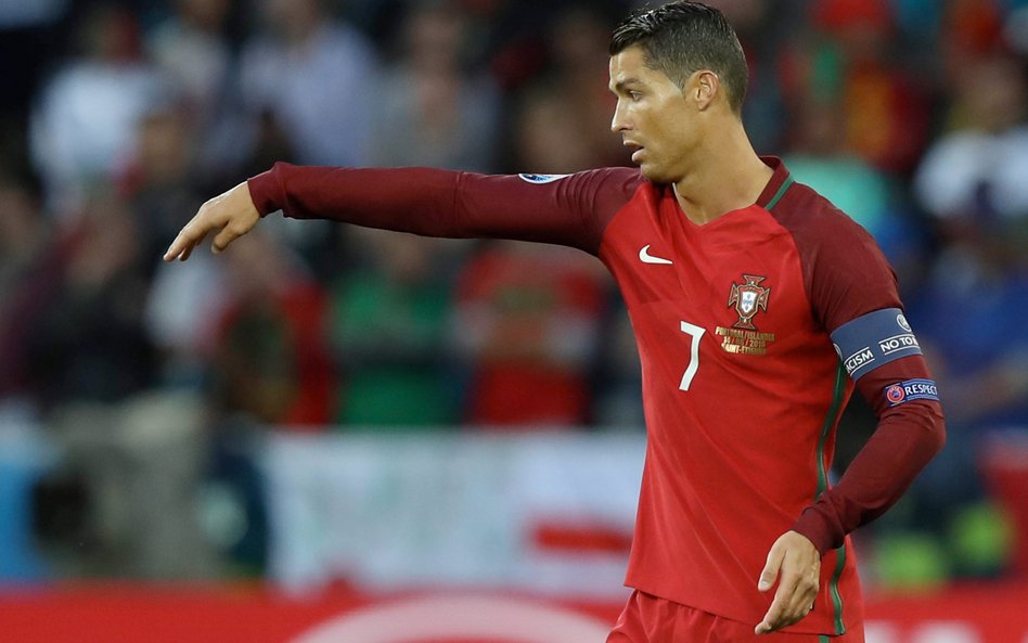 &#x2265;Jeszcze nie wiadomo, czy Cristiano Ronaldo nie zako&#x144;czy po M&#x15a; kariery reprezenta