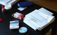 Karty do głosowania w referendum w sprawie odwołania Aleksandra Miszalskiego z urzędu prezydenta Kra