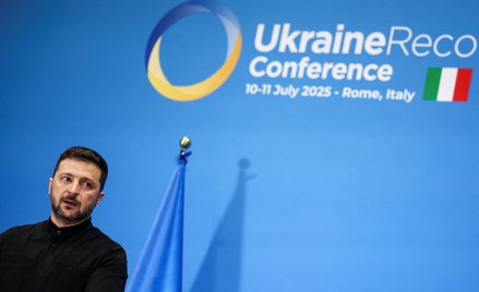 Prezydent Ukrainy Wołodymyr Zełenski na Konferencji nt. Odbudowy Ukrainy (URC2025) poświęconej plano
