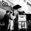 Załadunek transportu krwi dla Węgrów. Październik 1956 r.
